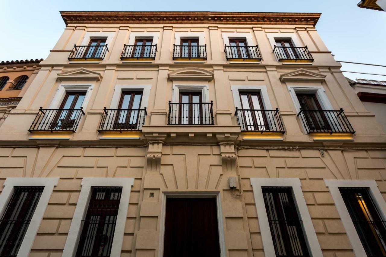 Apartamentos Lanza Seville Exterior photo